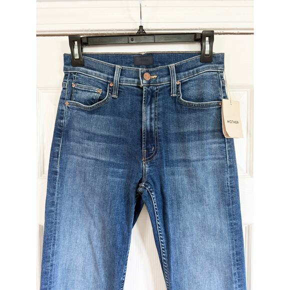 MOTHER THE MID RISE RIDER FLOOD JEANS RIGHT ON - Picture 7 of 10